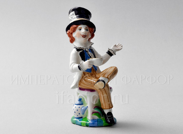 Sculpture Mad Hatter Alice in Wonderland. Mad Hatter