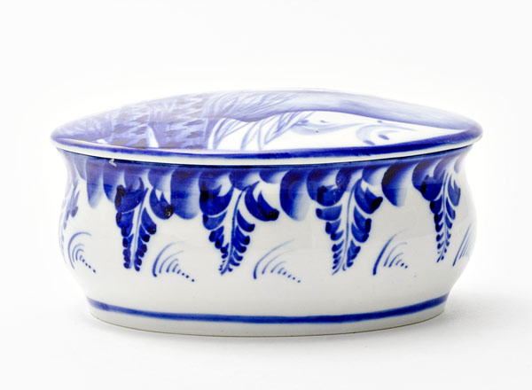 Casket oval Gzhel 