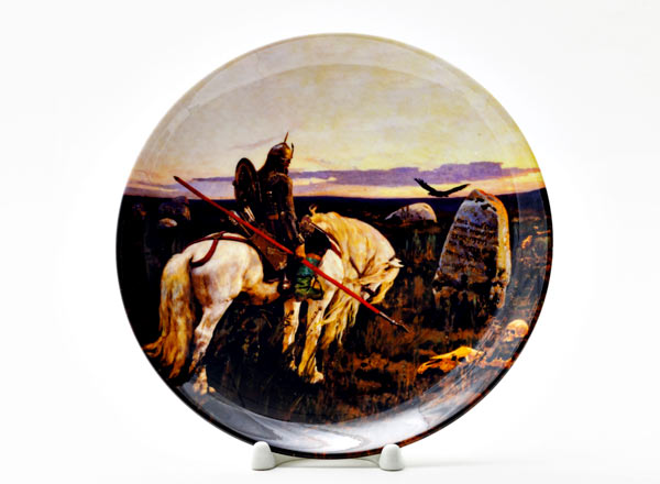 Decorative plate Vasnetsov Victor Mikhailovich Knight at the Crossroads