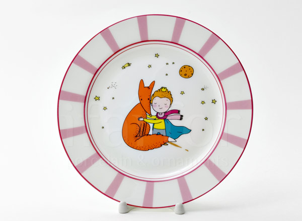 Plate dessert Little Prince. Strawberry