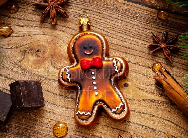 Christmas tree toy Gingerbread Man Caramel with red bow