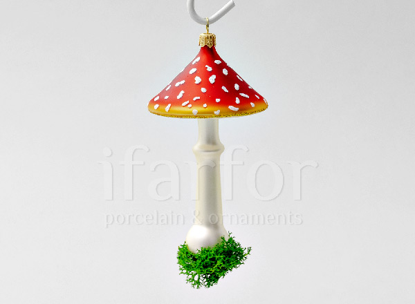 Елочная игрушка Грибы. Мухомор со мхом