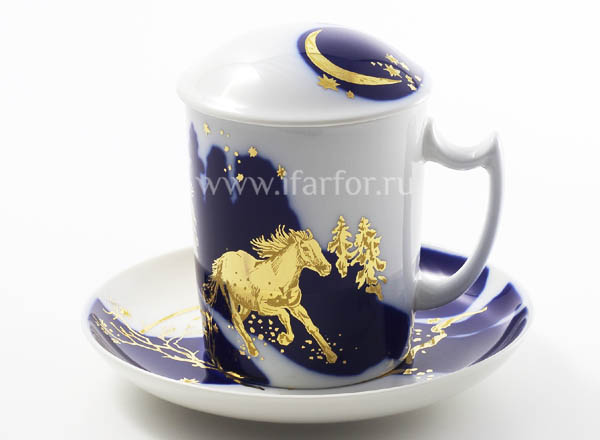 Mug with a lid and saucer Winter road Snowing morning