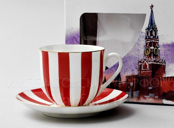 Cup and saucer in a gift box Yes and no (red) Lily of the valley