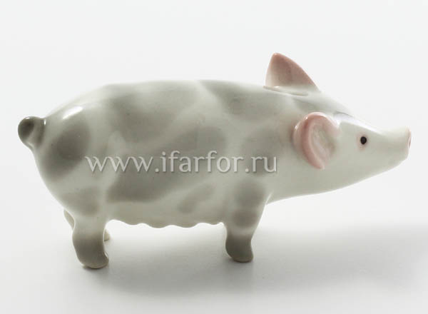 Sculpture Pig-mom Indefined