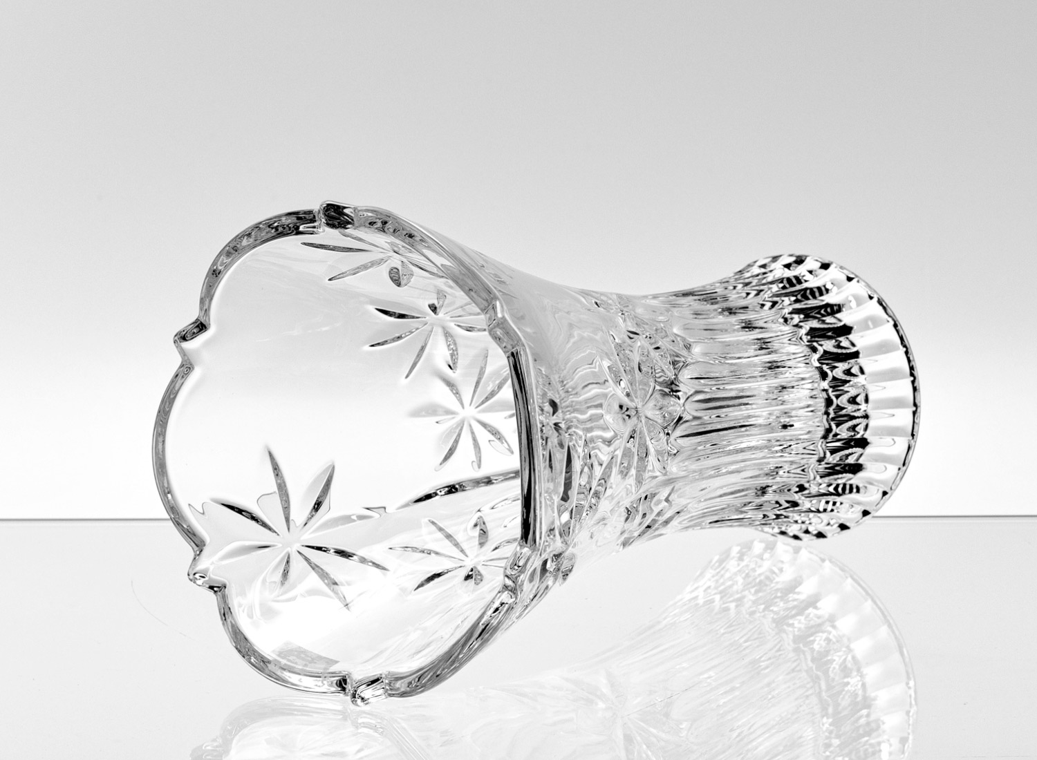 Ваза для цветов «Perseus-nova» Форма: Crystalite Bohemia. Хрустальное стекло. 250 мм.