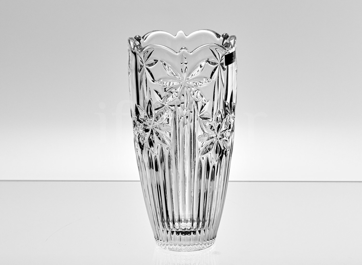 Ваза для цветов «Perseus-nova» Форма: Crystalite Bohemia. Хрустальное стекло. 200 мм.