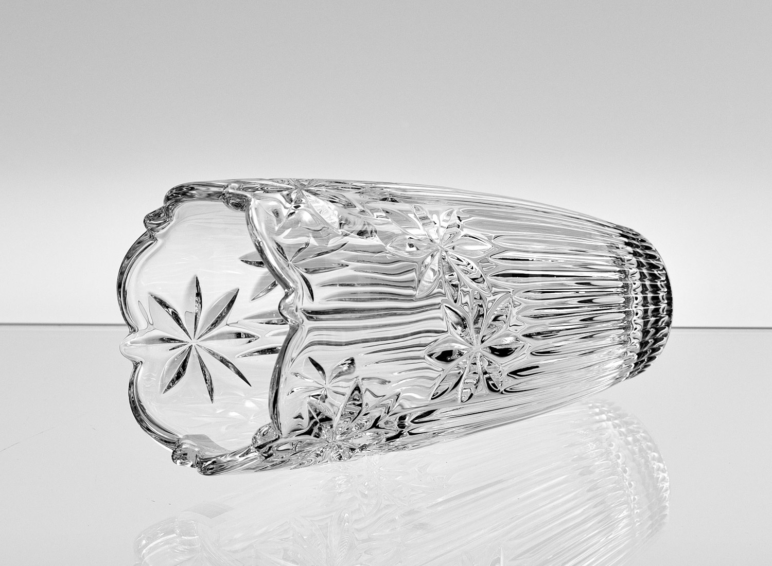 Ваза для цветов «Perseus-nova» Форма: Crystalite Bohemia. Хрустальное стекло. 200 мм.