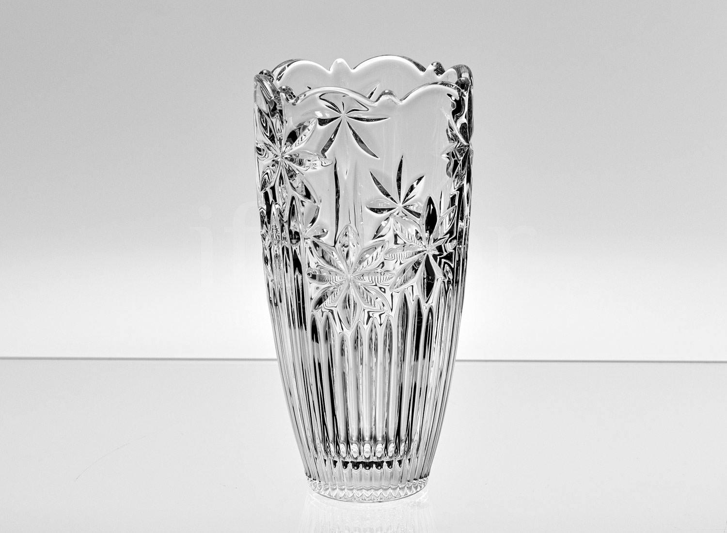Ваза для цветов «Perseus-nova» Форма: Crystalite Bohemia. Хрустальное стекло. 200 мм.