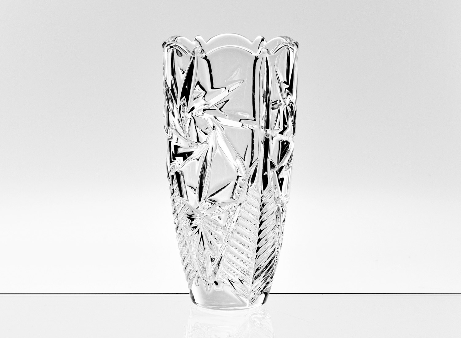 Ваза для цветов «Pinwheel» Форма: Crystalite Bohemia. Хрустальное стекло. 200 мм.