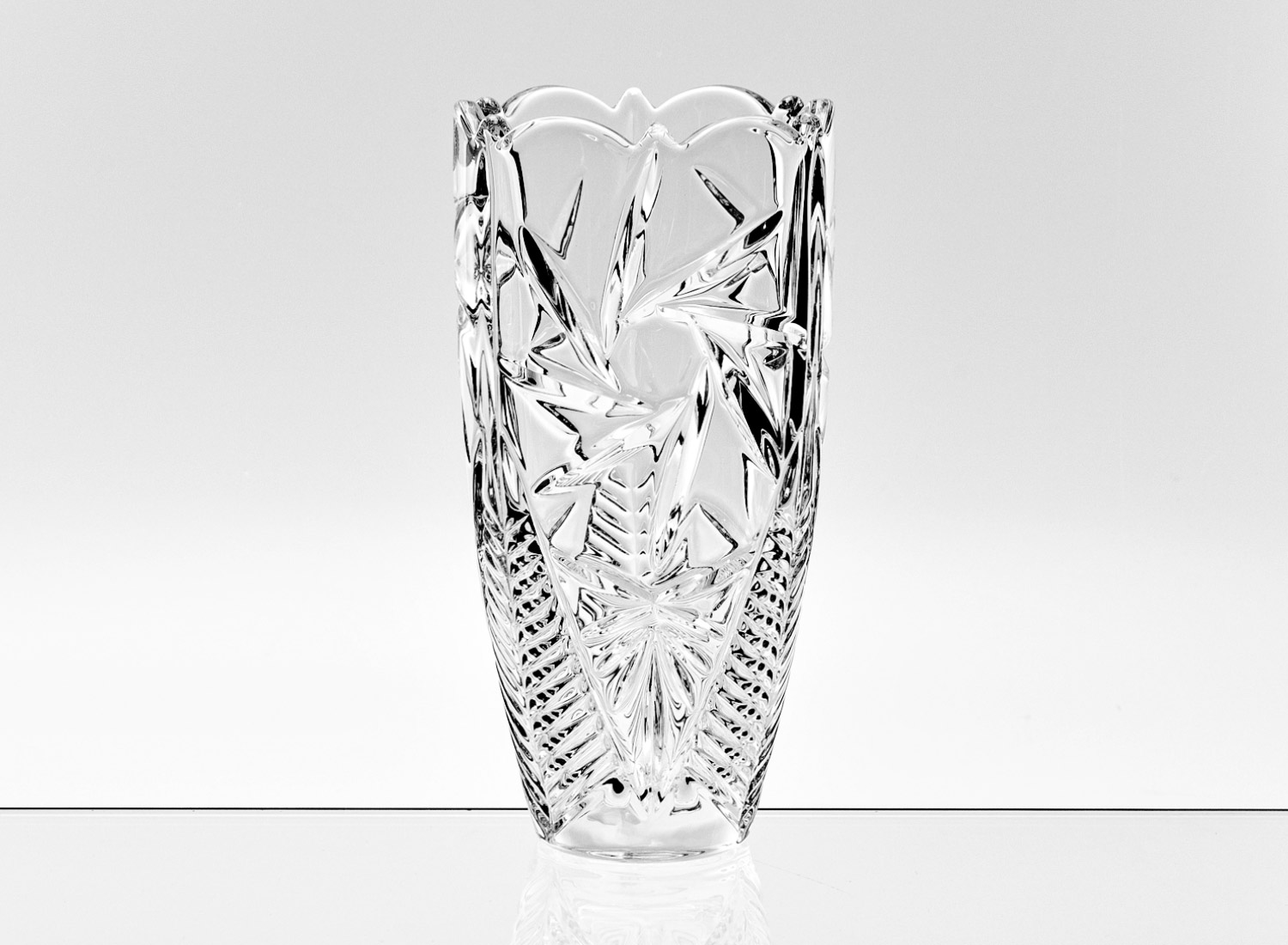 Ваза для цветов «Pinwheel» Форма: Crystalite Bohemia. Хрустальное стекло. 200 мм.