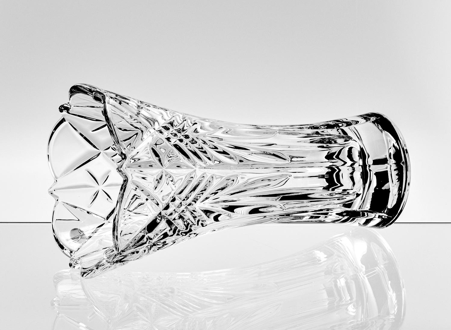 Ваза для цветов «Taurus» Форма: Crystalite Bohemia. Хрустальное стекло. 300 мм.