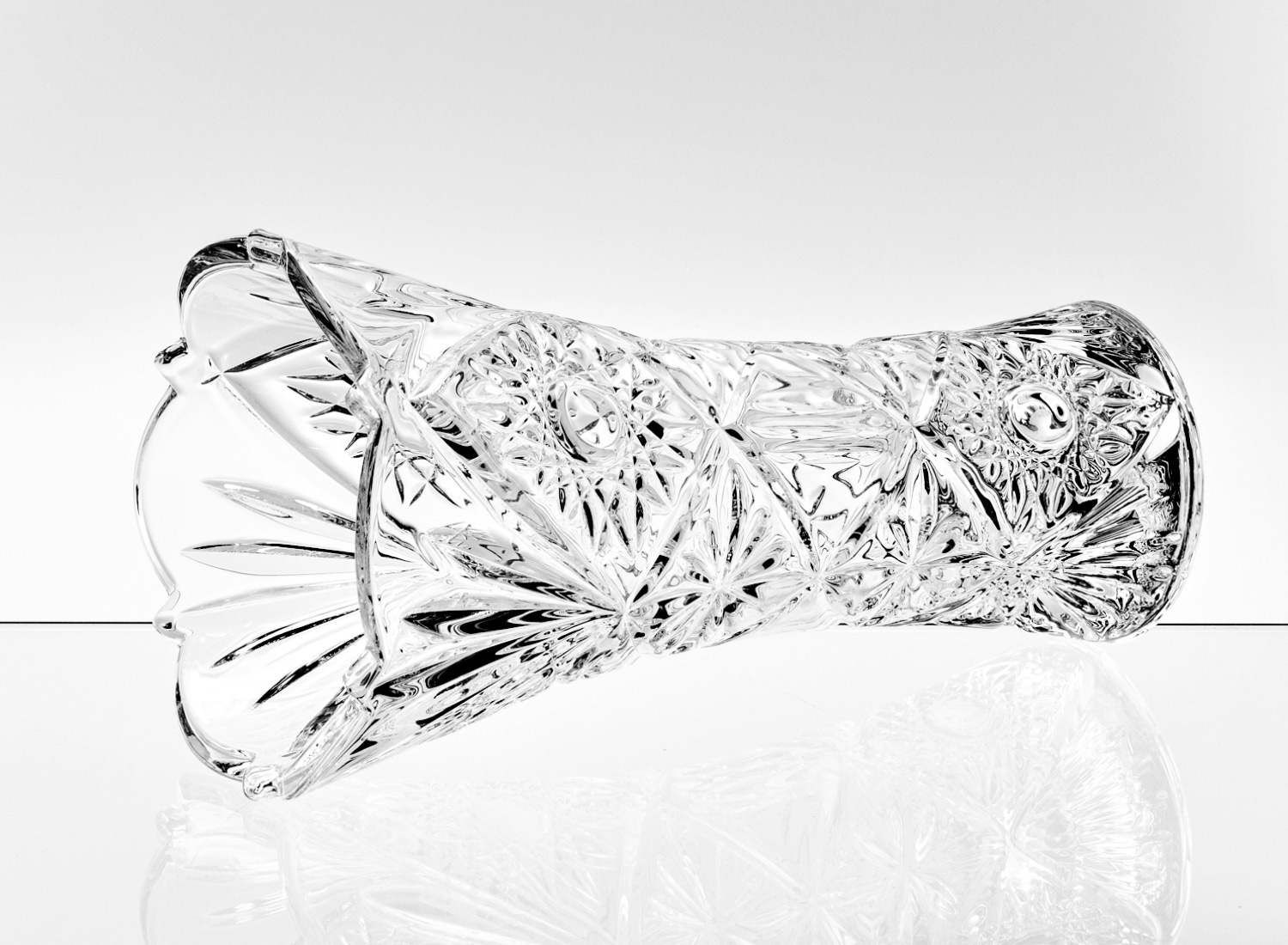 Ваза для цветов «Miranda» Форма: Crystalite Bohemia. Хрустальное стекло. 300 мм.