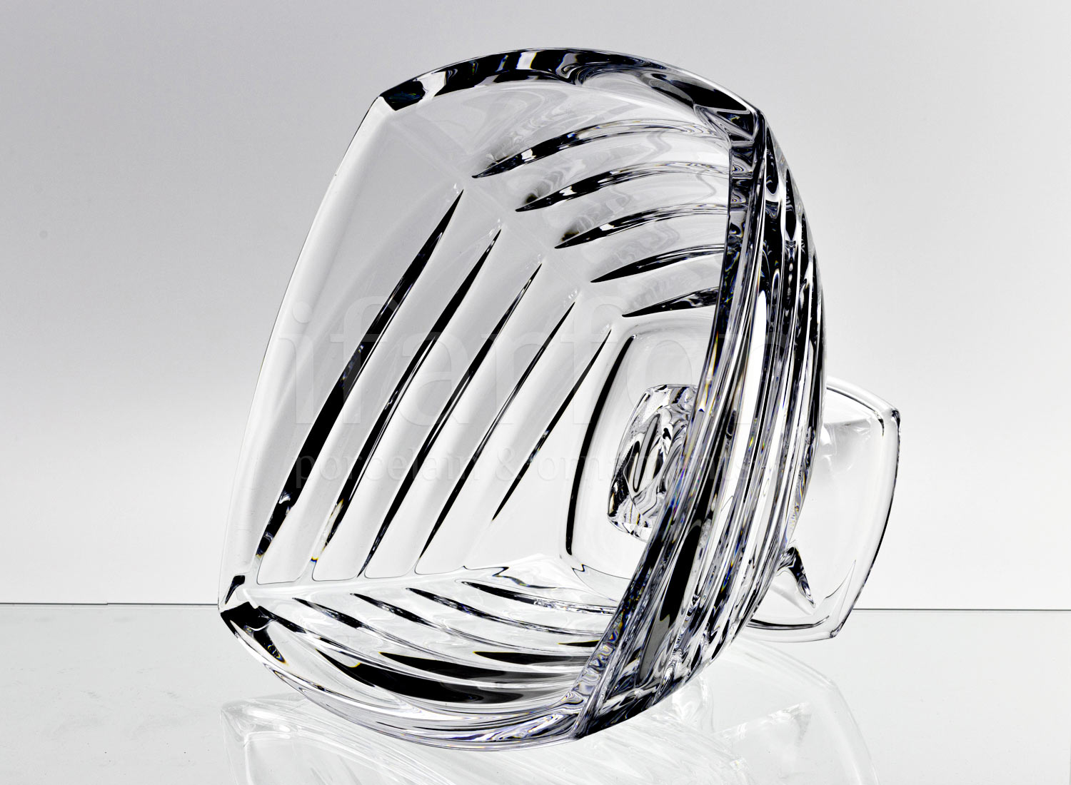 Фруктовница на ножке «Facet» Форма: Crystalite Bohemia. Хрустальное стекло. 330 мм.
