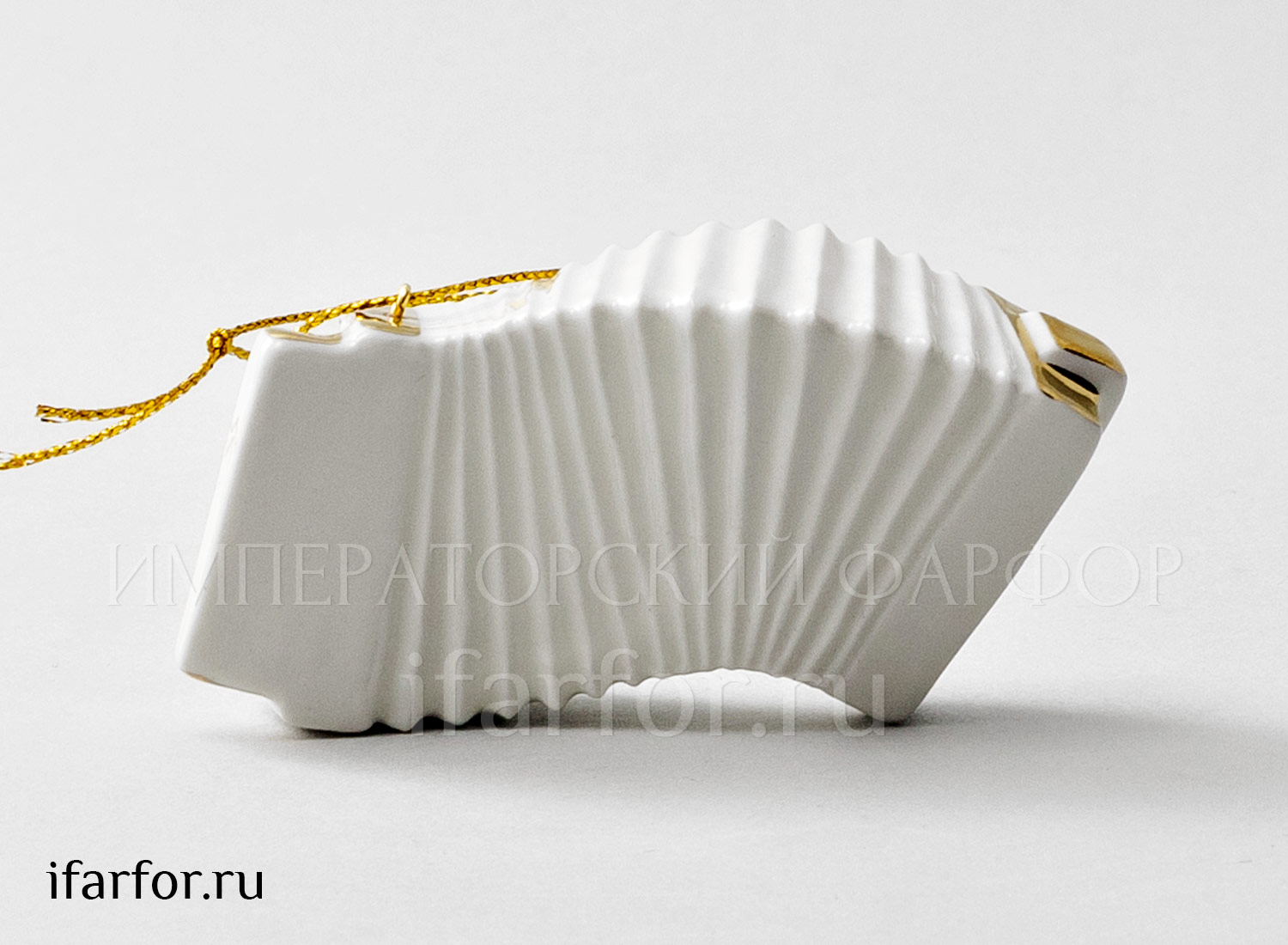 Елочная игрушка «Гармонь» Форма: Гармонь. Фарфор. 85 x 25 x 60 мм.