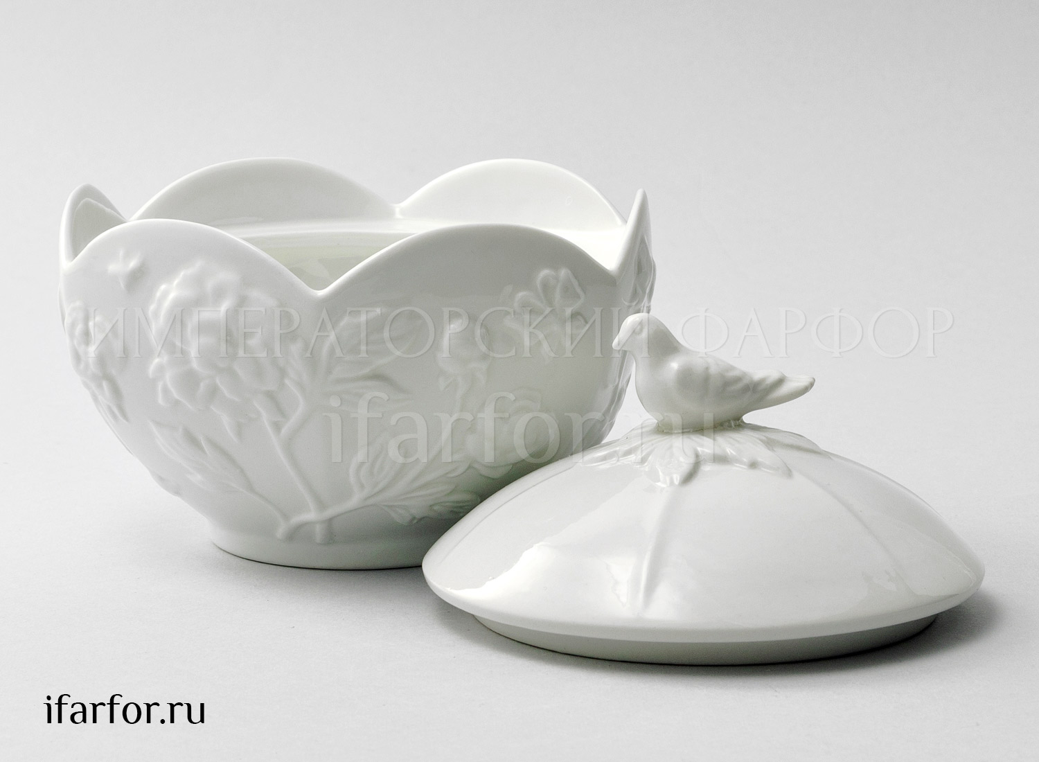 Сахарница «Цветочный рельеф Ivory» Фарфор. 420 мл.