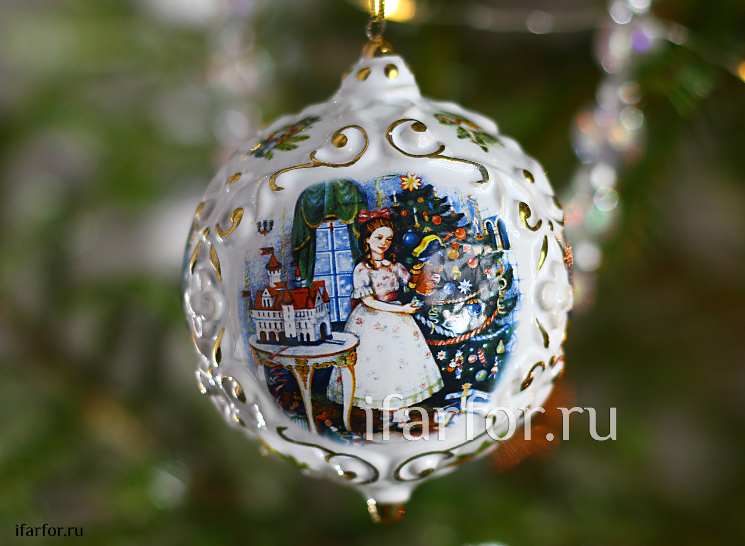 Елочная игрушка «Шар» Форма: Шар. Майолика. 75 x 100 мм.