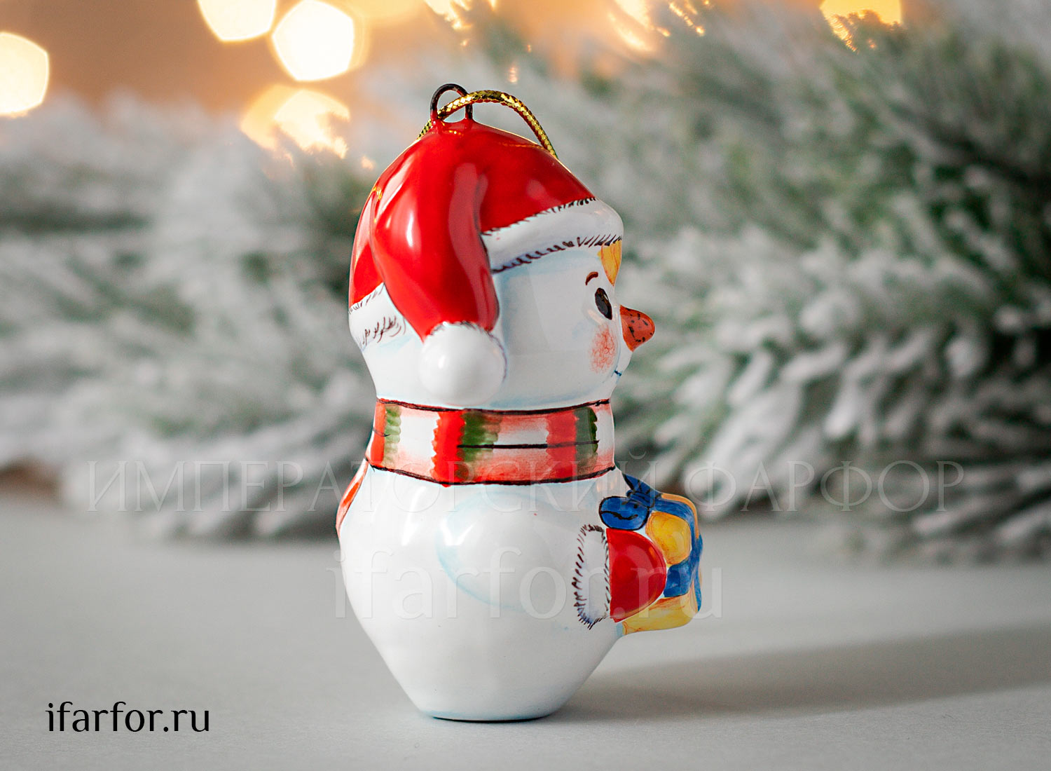 Елочная игрушка «Снеговик» Форма: Снеговик. Майолика. 65 мм.