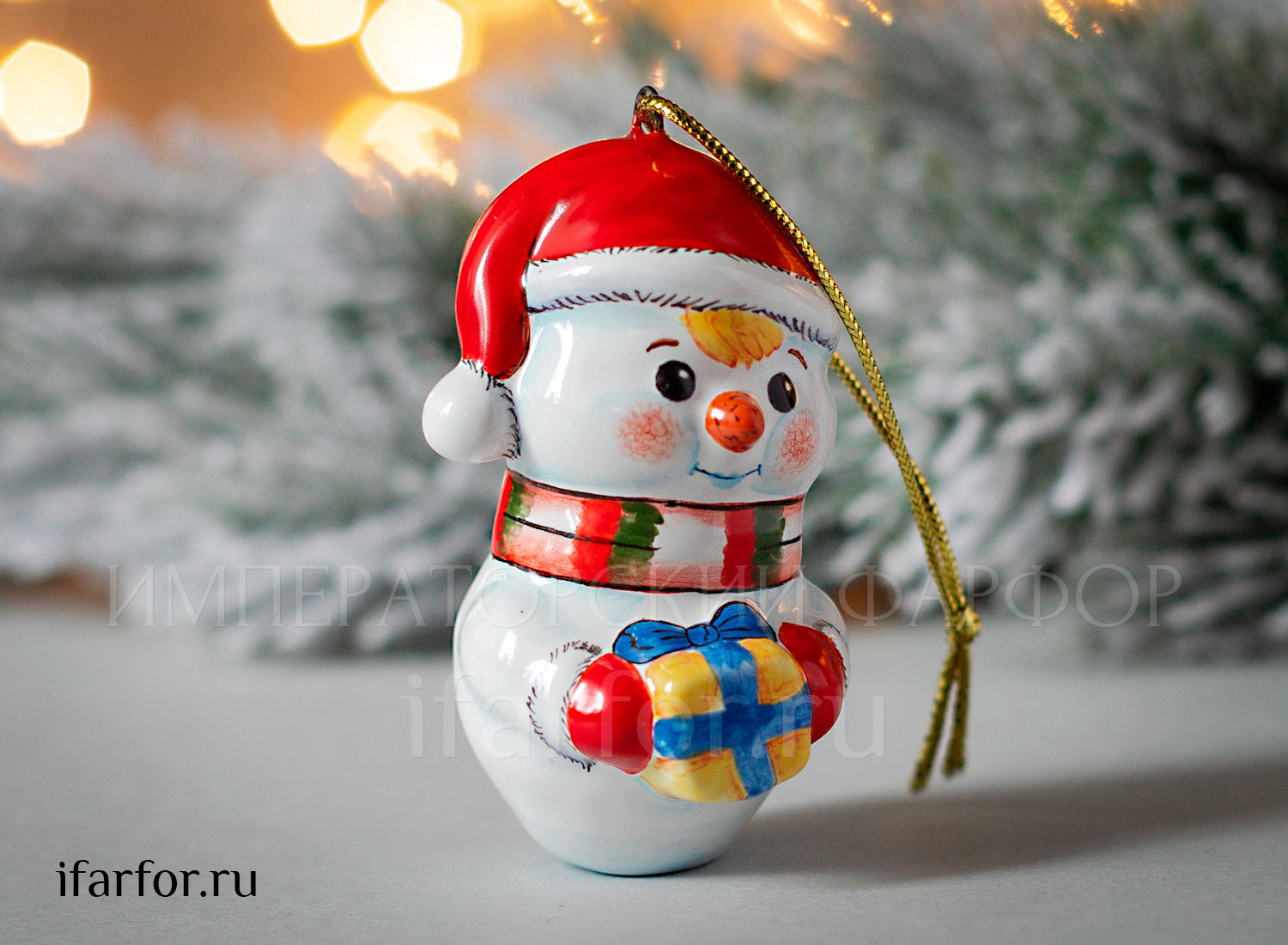 Елочная игрушка «Снеговик» Форма: Снеговик. Майолика. 65 мм.