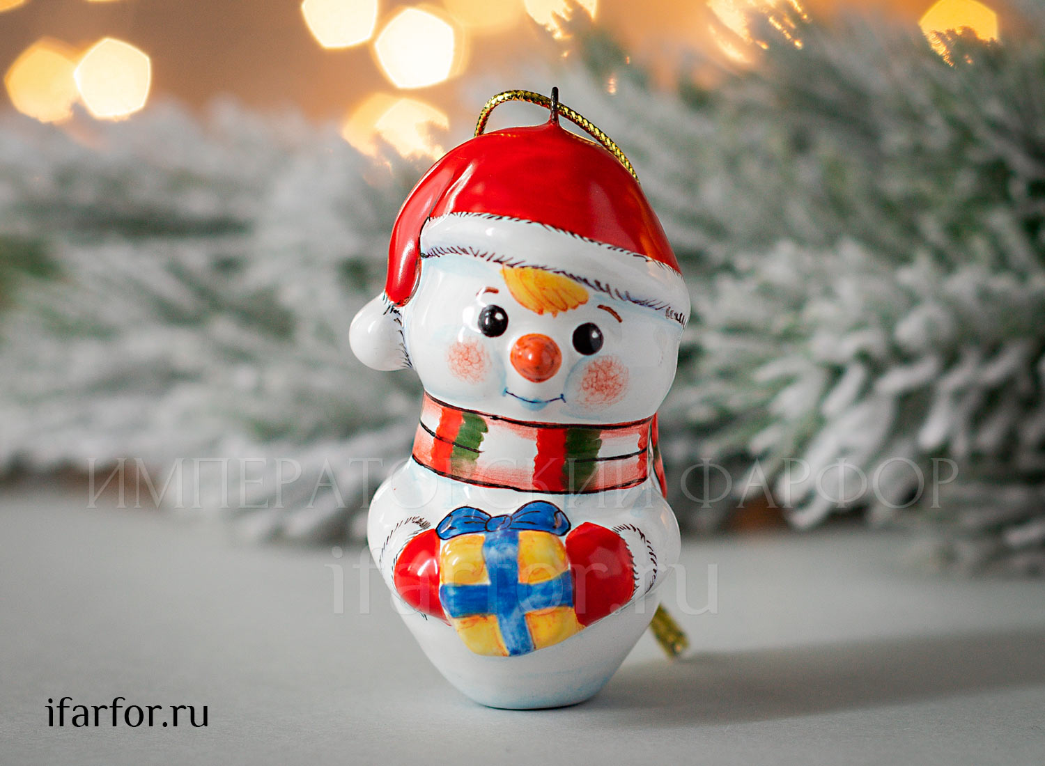 Елочная игрушка «Снеговик» Форма: Снеговик. Майолика. 65 мм.