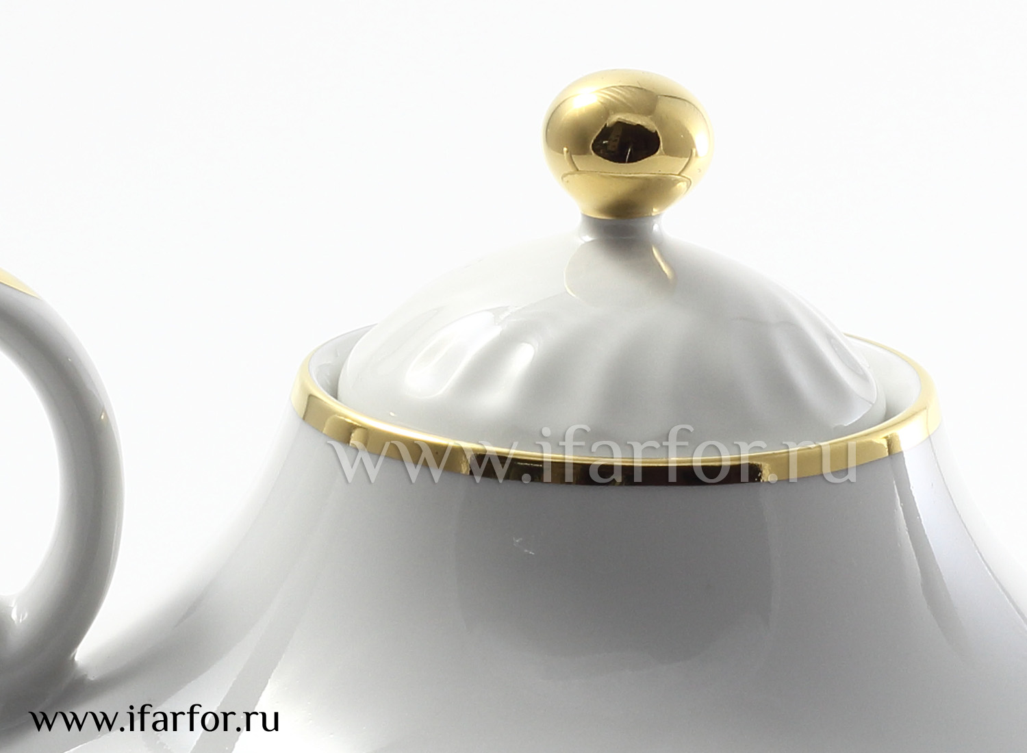 Чайник доливной «Белоснежка» Форма: Витая. Твердый фарфор. 1750 мл.