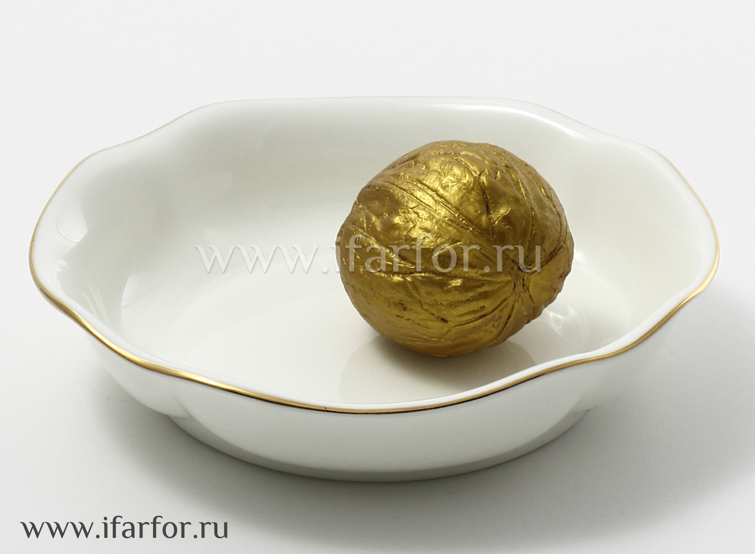 Розетка «Золотая лента» Форма: Наташа. Тонкостенный костяной фарфор. 97 мм.