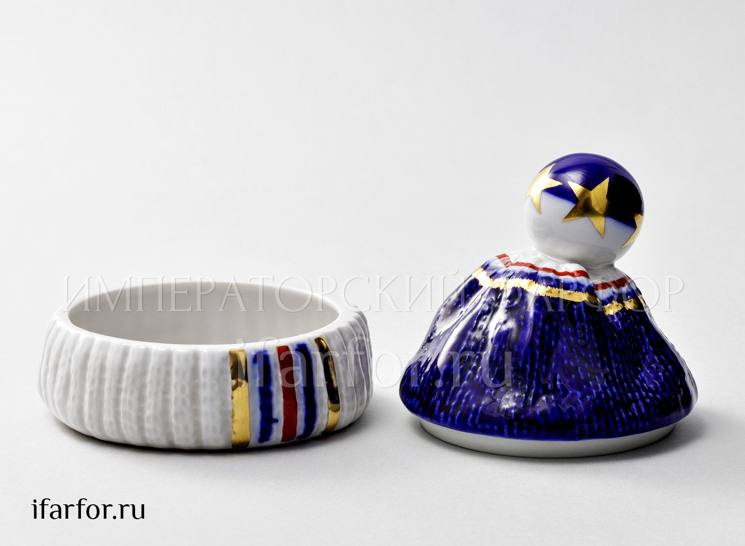 Туалетная коробочка «Золотые звезды (синяя)» Форма: Детская шапочка. Твердый фарфор. 90 x 100 мм.