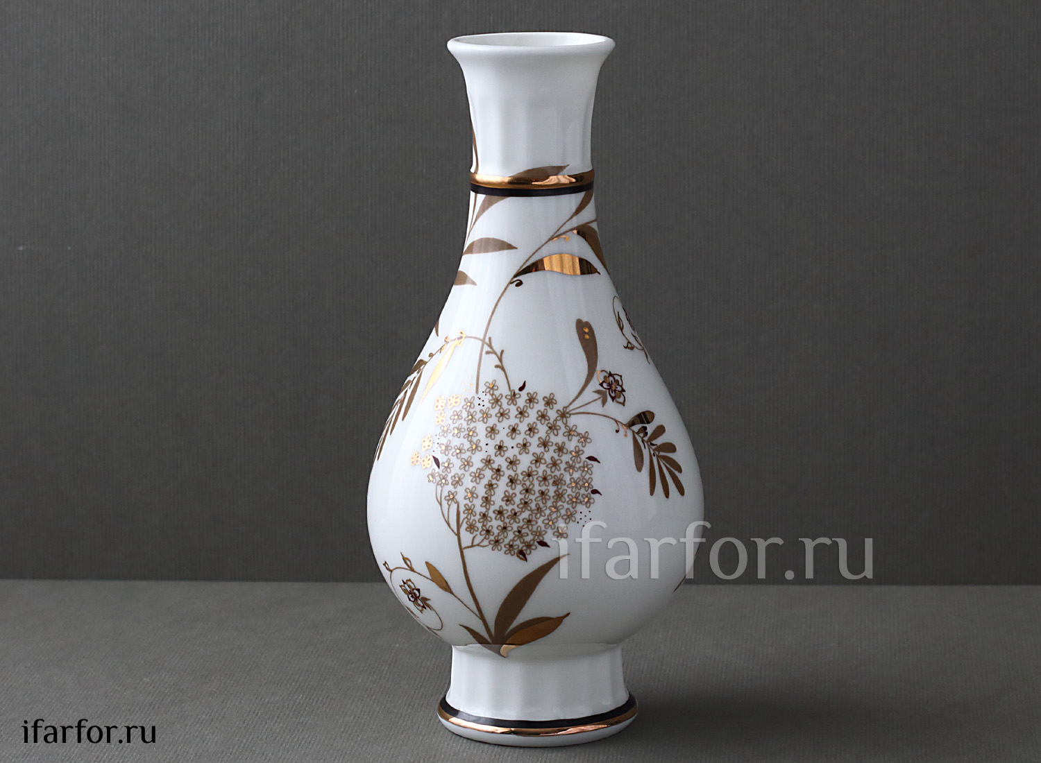 Ваза для цветов «Веточки» Форма: Петербургская N6. Костяной фарфор. 81 x 170 мм.