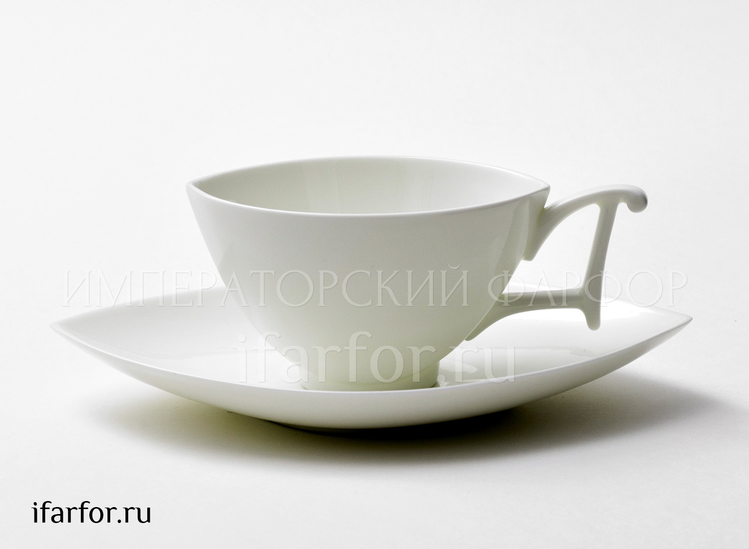 Чашка с блюдцем чайный «Белый» 1/2 Форма: Ковчег. Тонкостенный костяной фарфор. 180 мл.
