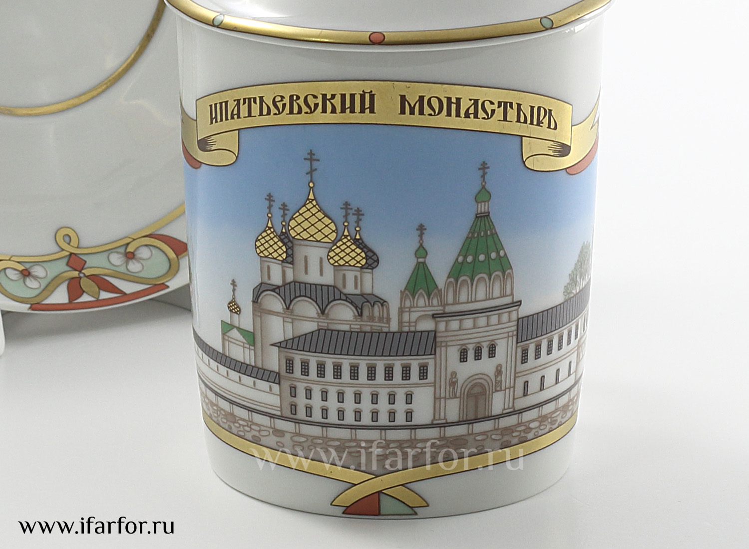 Бокал с блюдцем и крышкой «Ипатьевский монастырь» Форма: Снежное утро. Твердый фарфор. 380 мл.