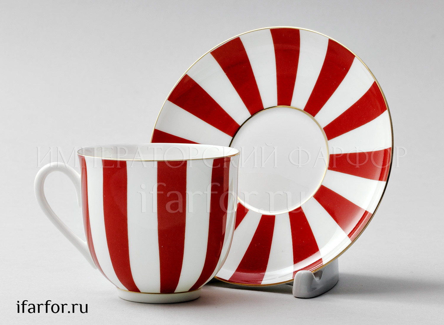 Чашка с блюдцем в подарочной коробке «Да и нет (красный)» 1/2 Форма: Ландыш. Тонкостенный костяной фарфор. 180 мл.