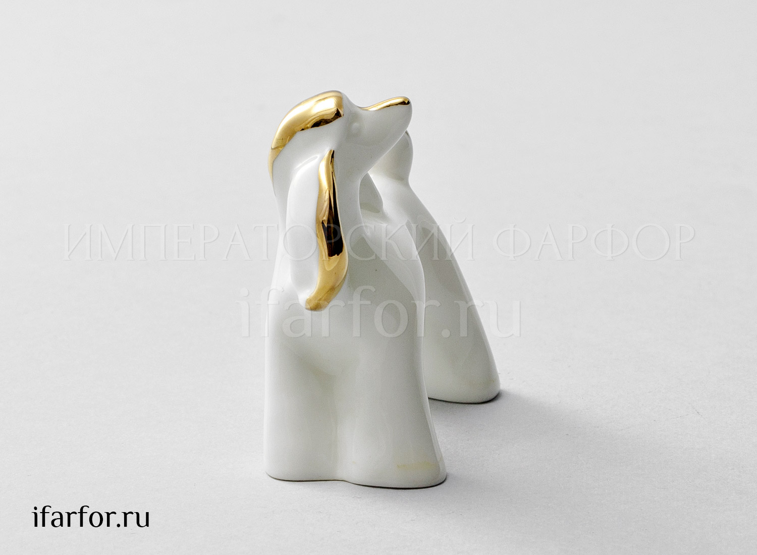 Скульптура «Собака (з.з.)» Форма: Собака (з.з.). Костяной фарфор. 58 x 56 мм.