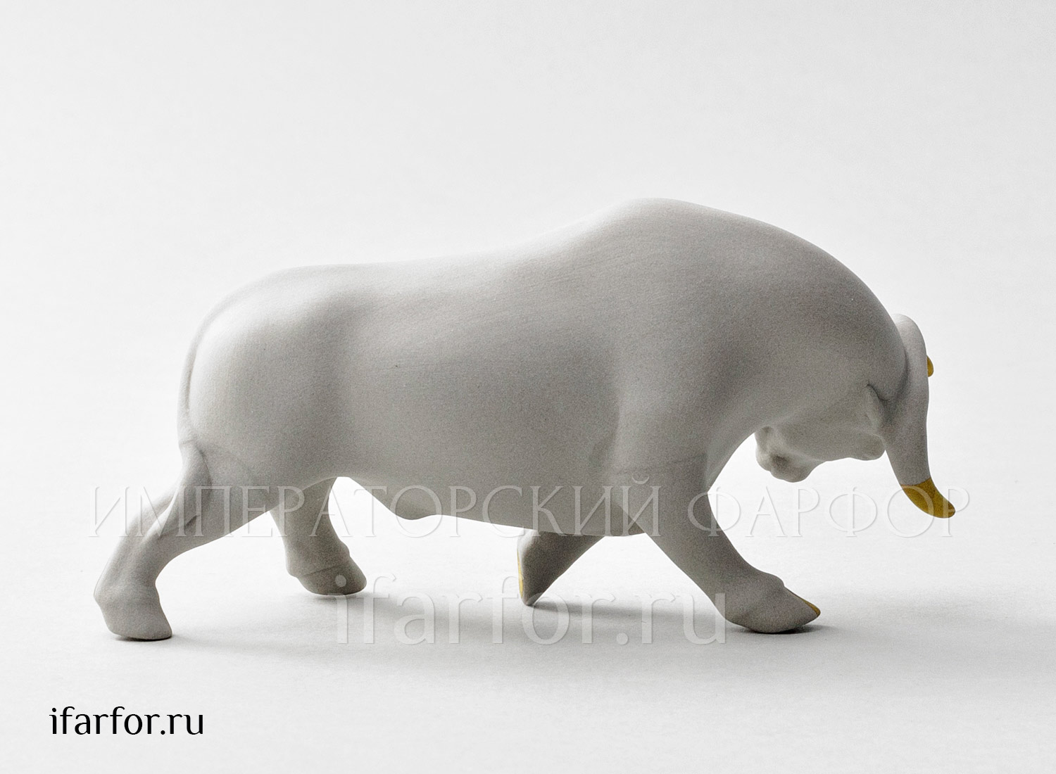 Скульптура «Коррида» Форма: Коррида. Бисквитный фарфор. 136 x 55 x 67 мм.