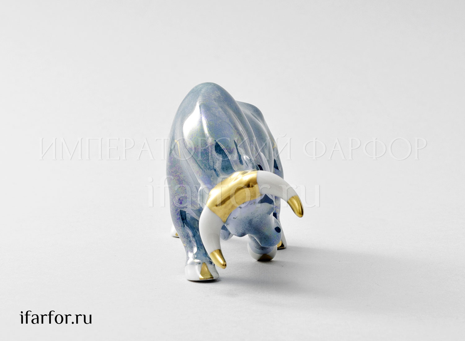 Скульптура «Коррида» Форма: Коррида. Мягкий фарфор. 136 x 55 x 67 мм.