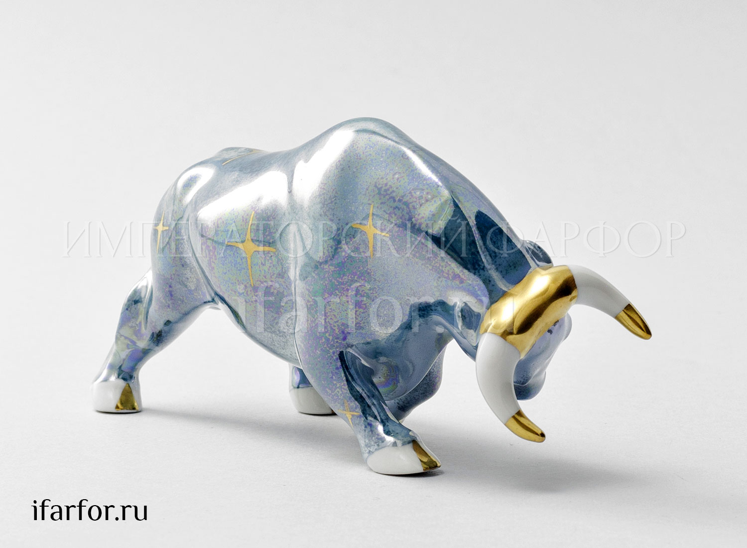 Скульптура «Коррида» Форма: Коррида. Мягкий фарфор. 136 x 55 x 67 мм.