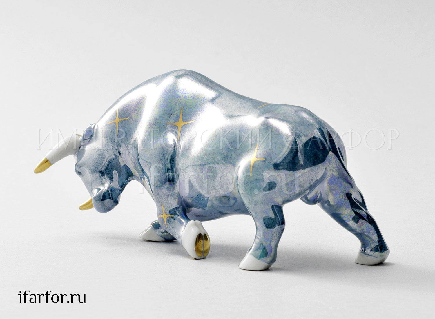 Скульптура «Коррида» Форма: Коррида. Мягкий фарфор. 136 x 55 x 67 мм.