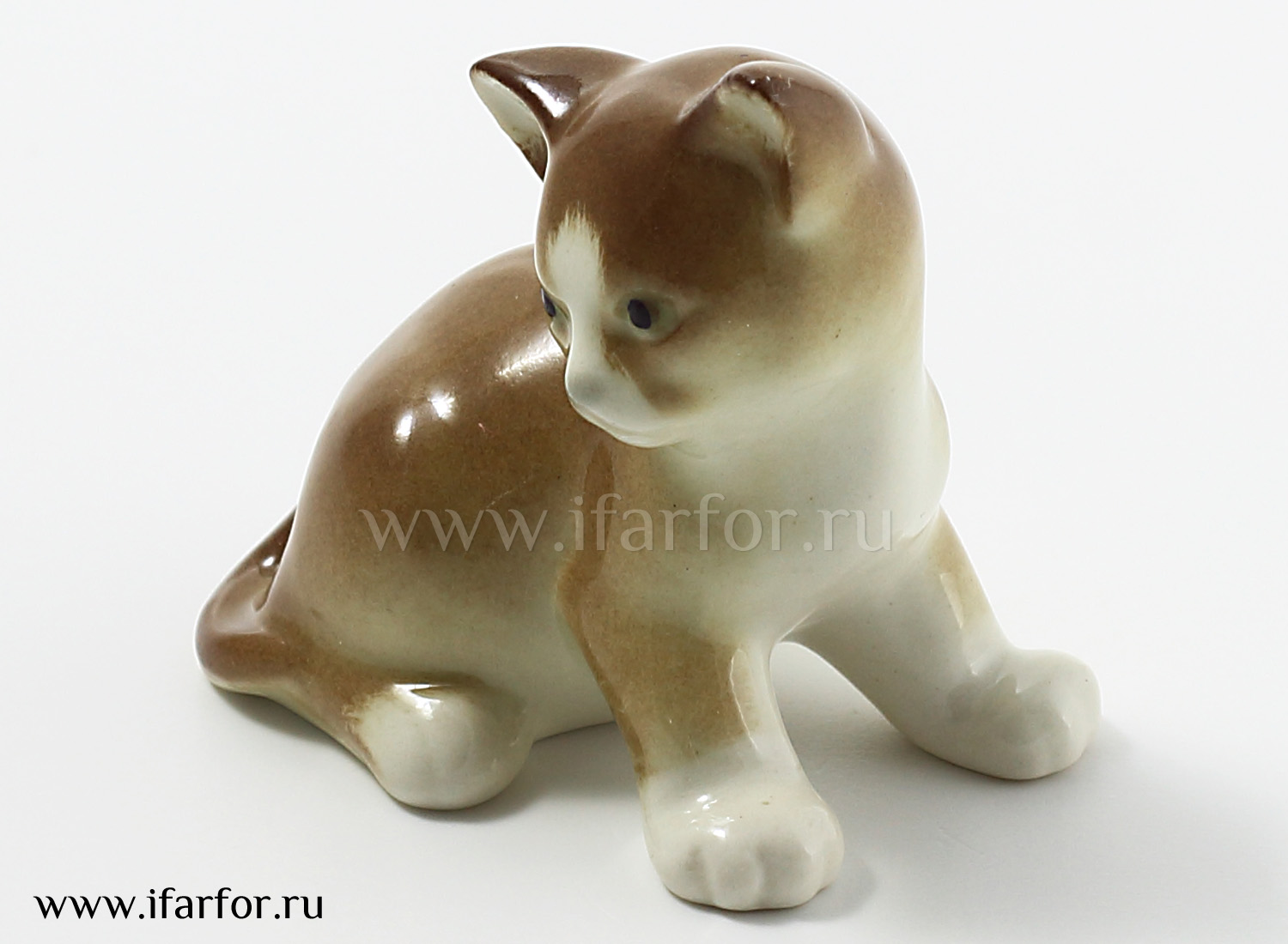Скульптура «Котенок Парамоша» Форма: Котенок Парамоша. Мягкий фарфор. 60 мм.