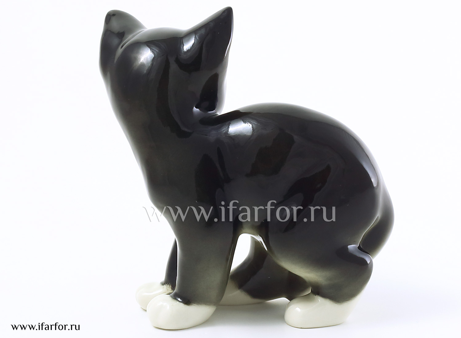 Скульптура «Кошка» Форма: Кошка. Мягкий фарфор. 140 мм.