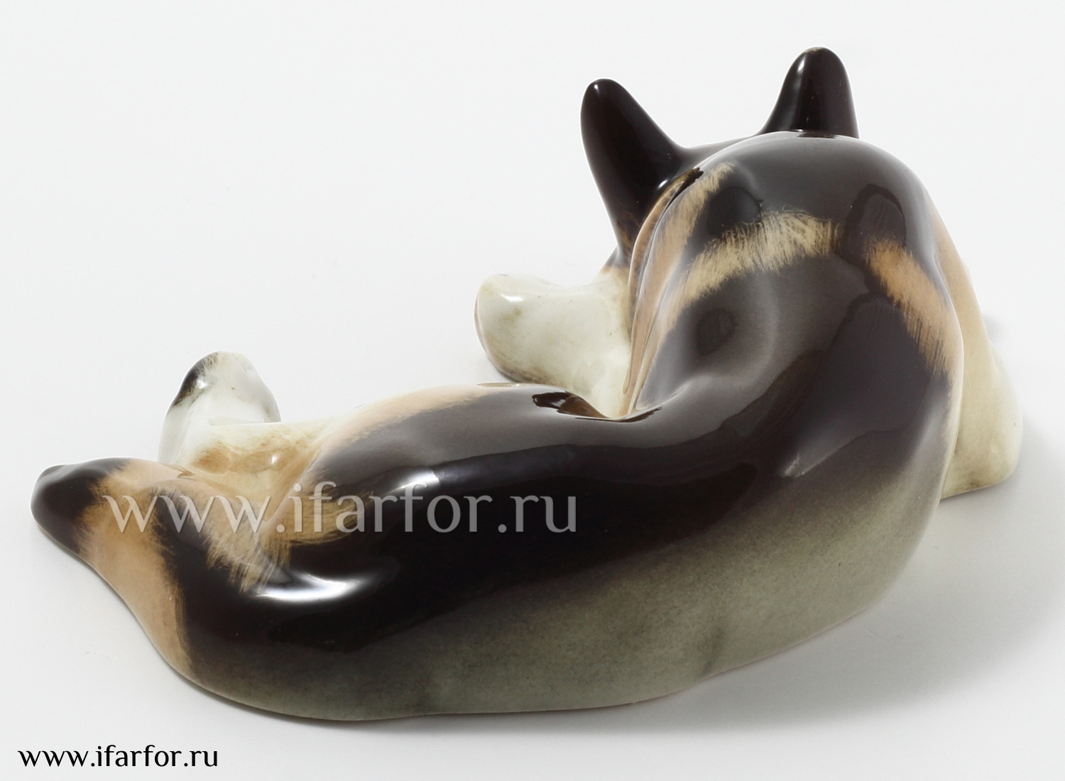 Скульптура «Овчарка» Форма: Овчарка. Мягкий фарфор. 135 x 40 мм.