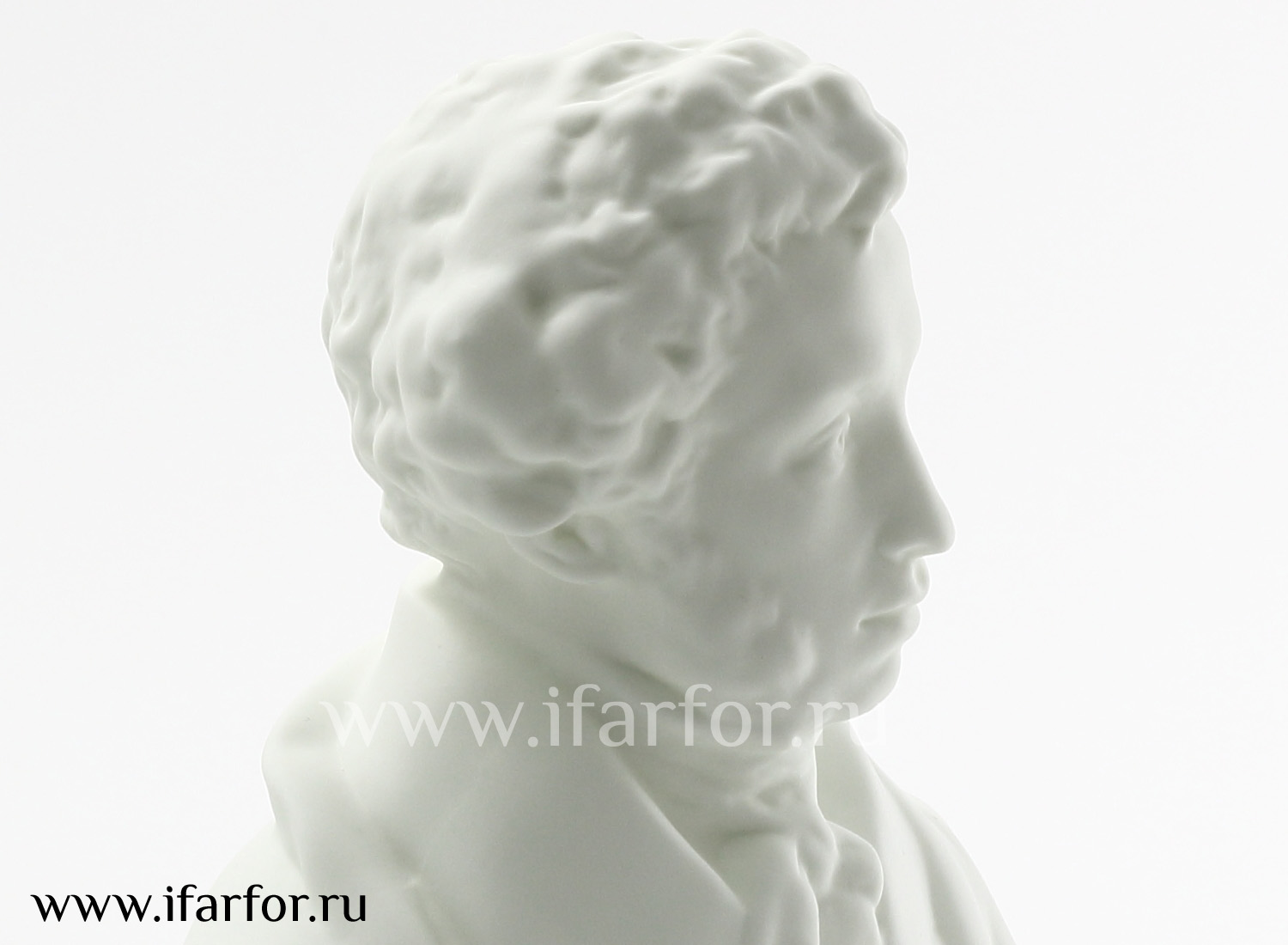 Скульптура «А.С.Пушкин» Форма: А.С.Пушкин. Бисквитный фарфор. 220 мм.