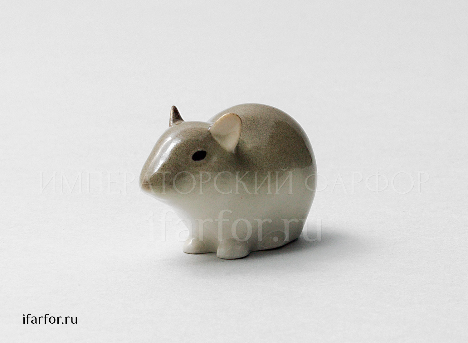 Скульптура «Мышь-малютка N1» Форма: Мышь-малютка N1. Мягкий фарфор. 50 x 32 мм.