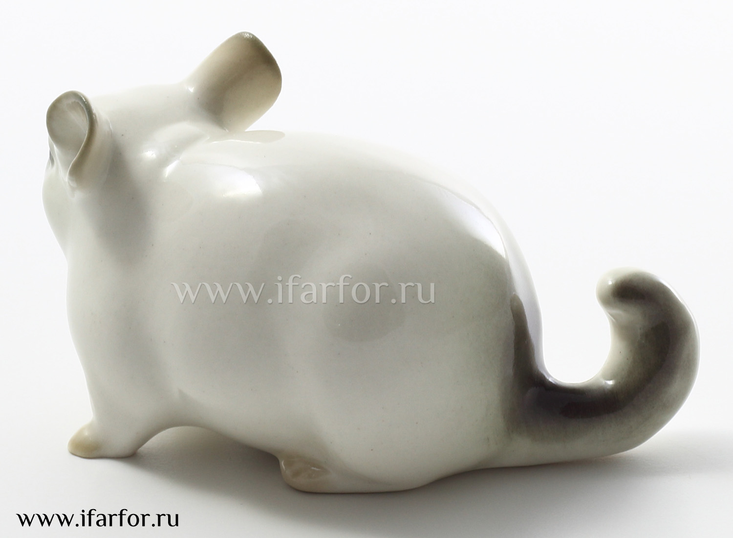 Скульптура «Шиншилла малая» Форма: Шиншилла малая. Мягкий фарфор. 80 мм.