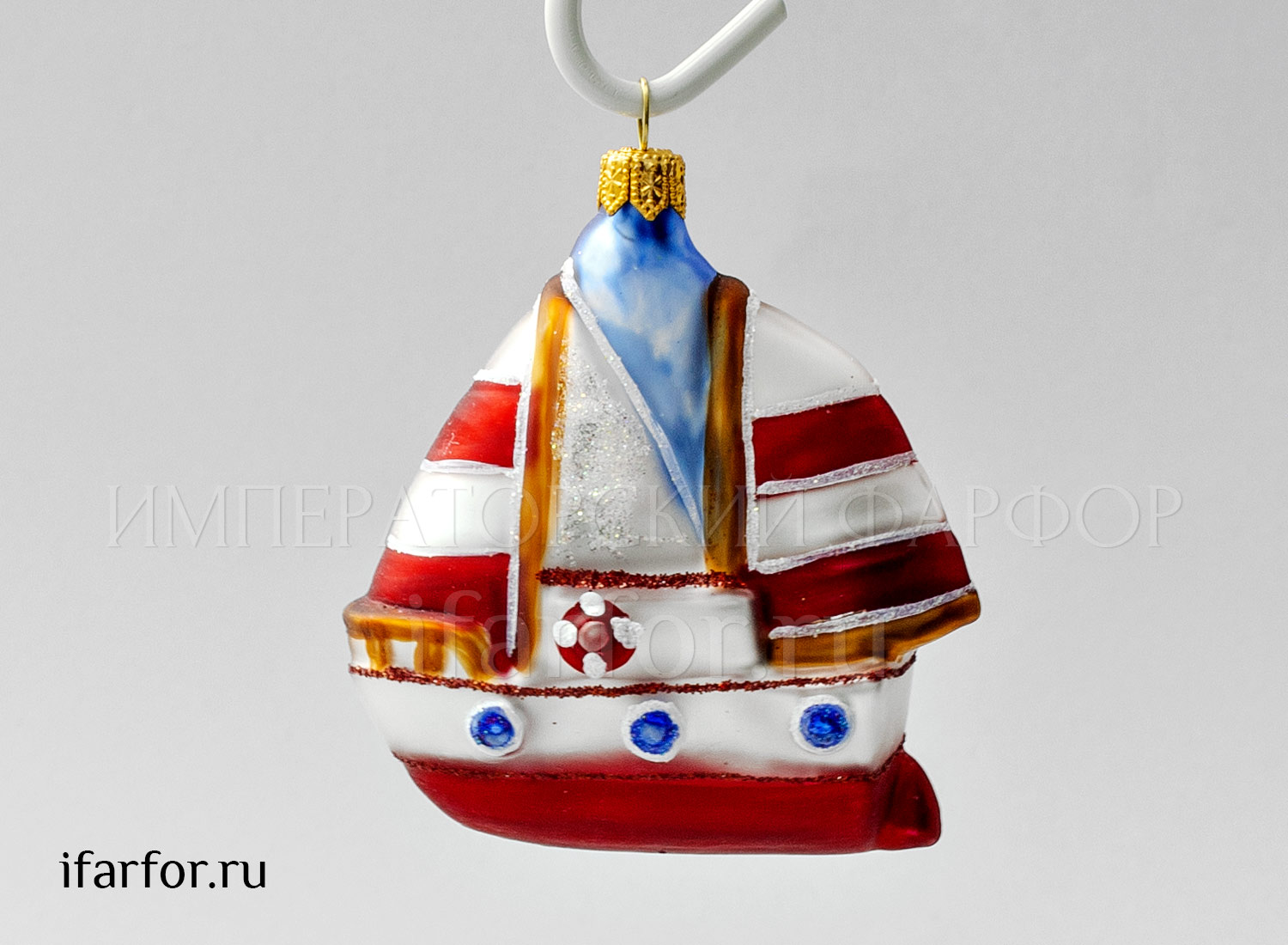 Елочная игрушка «Парусник полосатый красный» Стекло. 70 x 85 мм.
