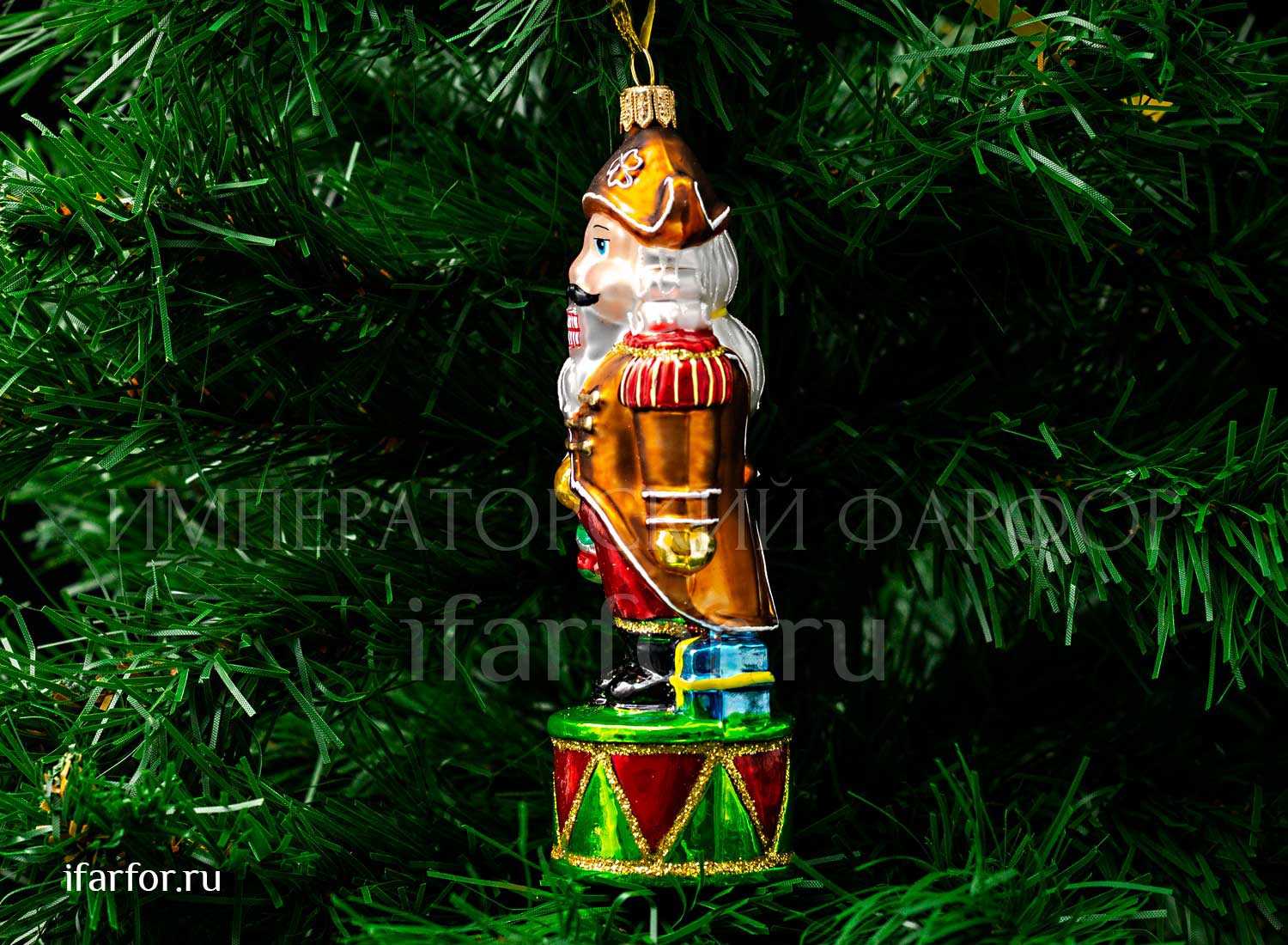 Елочная игрушка «Щелкунчик большой» Форма: Щелкунчик большой. Стекло. 135 мм.