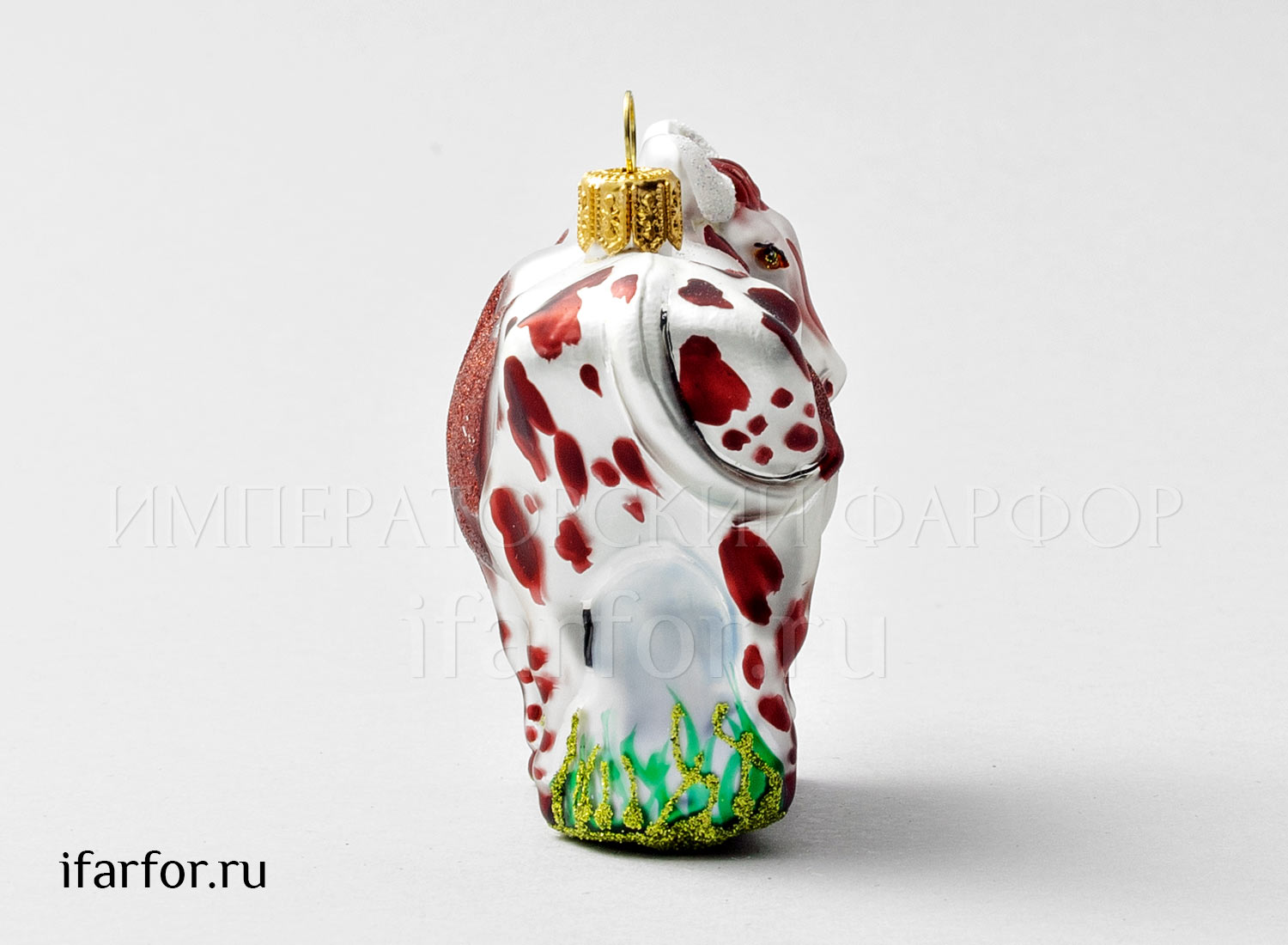 Елочная игрушка «Корова пятнистая» Стекло. 100 x 97 x 77 мм.