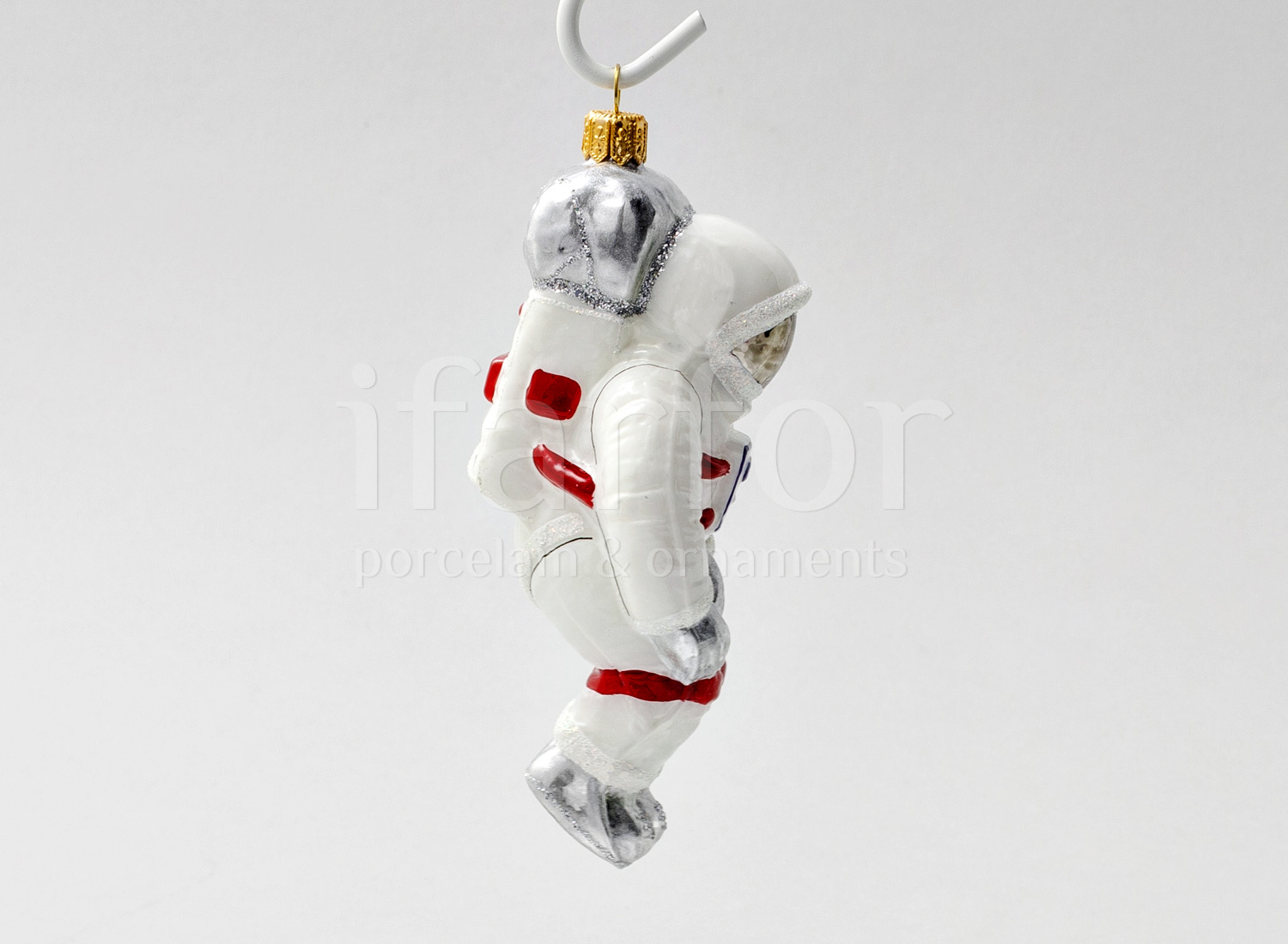 Елочная игрушка «Космонавт Major Tom» Стекло. 65 x 140 мм.