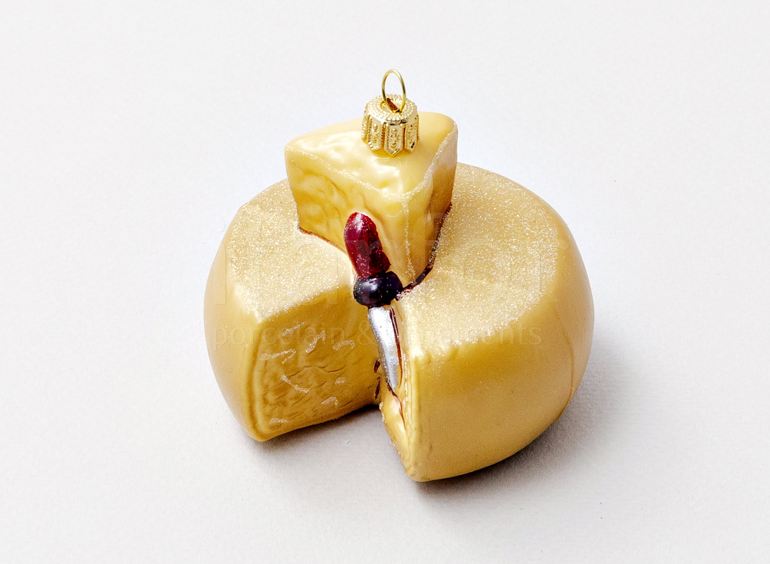 Елочная игрушка «Сыр Parmigiano» Стекло. 75 x 70 мм.