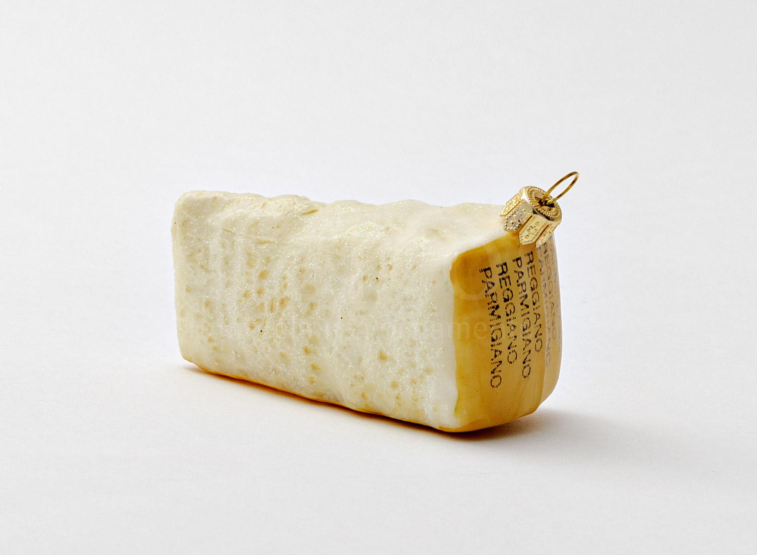 Елочная игрушка «Сыр Parmigiano» Стекло. 75 x 50 мм.