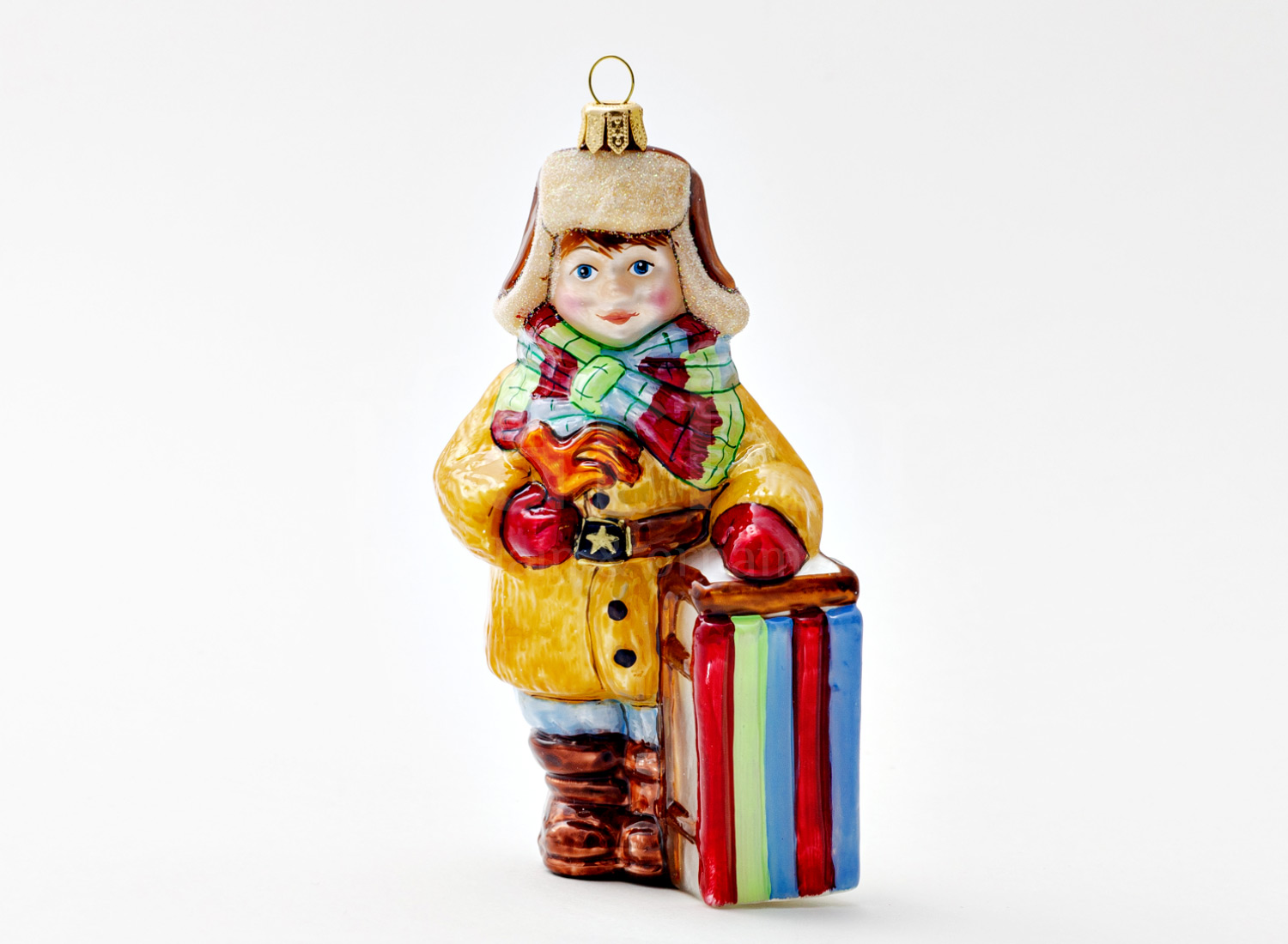 Елочная игрушка «Мальчик с санками» Стекло. 70 x 140 мм.