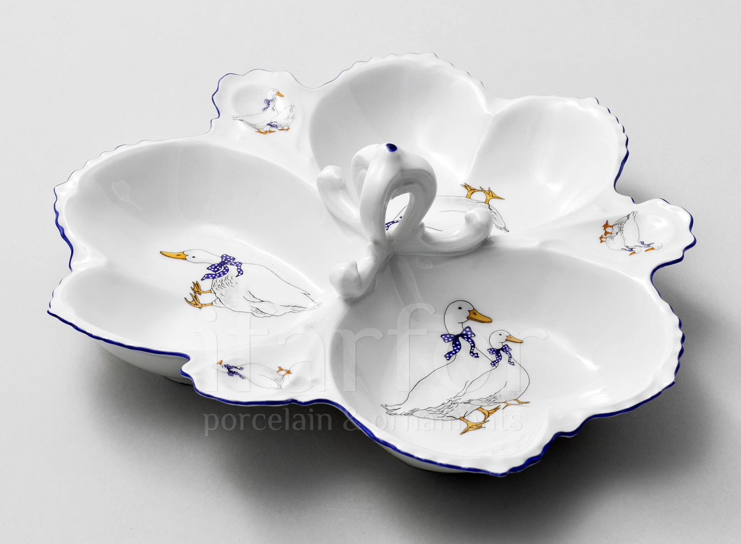 Менажница 3-х секционная «Корона Гуси» Форма: Queens crown. Фарфор. 280 мм.